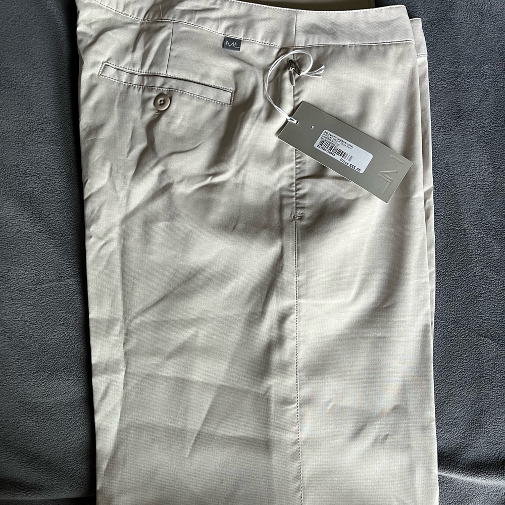 Golf Maggie Lane Women Golf Flat Front Tech Pant Tan/Beige NWT size 6/32 inseam